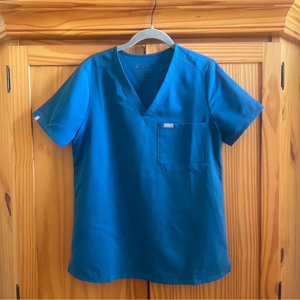 Figs Blue Catarina One-Pocket Scrub Top